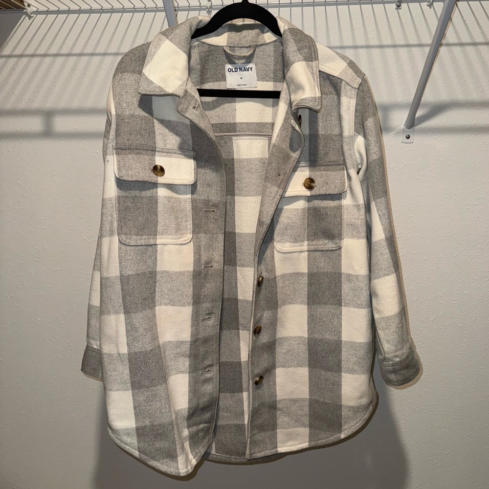 Old Navy Gray and White Buffalo Check Shacket MEDIUM